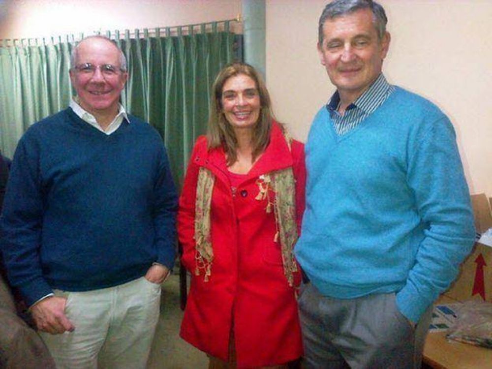 Cobos y Montero estuvieron en el festejo radical en la UNCuyo y en el PJ ya se pide autocr�tica