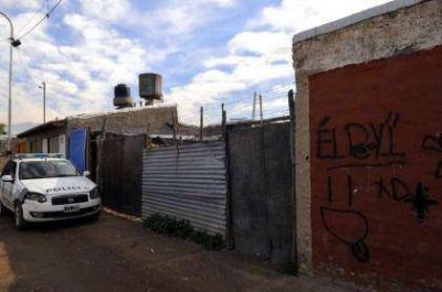 La beba baleada por su hermano de 10 a�os regres� a su casa