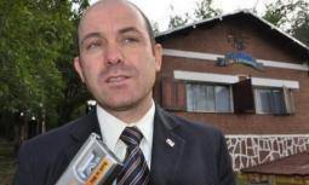 Andalor dej� de ser el secretario de Salud y vuelve a Adicciones