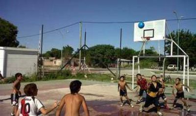 Lincoln: Fern�ndez anunci� la creaci�n de playones financiados por Naci�n
