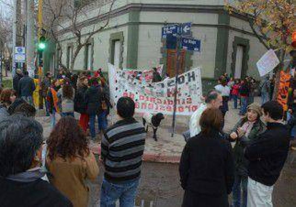 Los Profesionales de Salud pretenden discutir una suba 