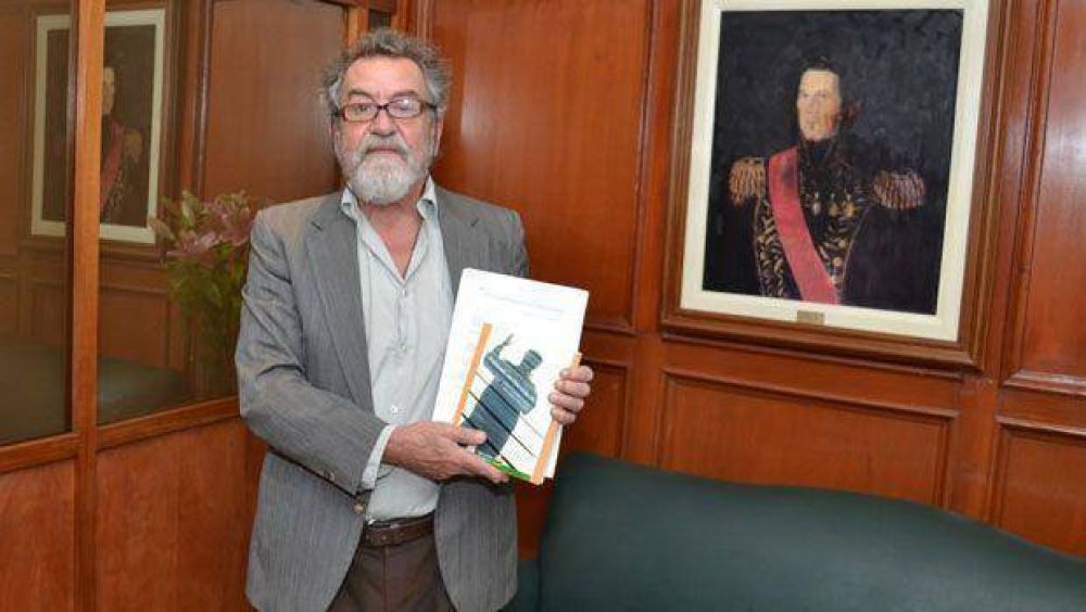 Entregaron computadoras a la Biblioteca Sarmiento