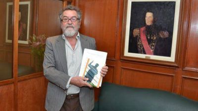 Entregaron computadoras a la Biblioteca Sarmiento