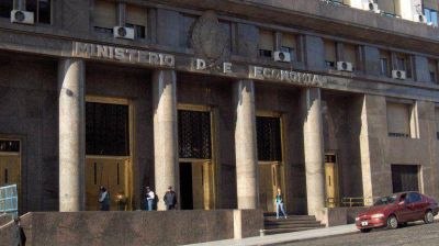 Econom�a espera que los topes a las tasas abaraten el cr�dito y den impulso al consumo