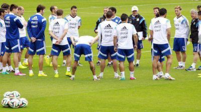 La Selecci�n se trasladar� a R�o de Janeiro para esperar el debut frente a Bosnia