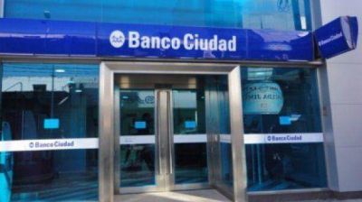 Los bancarios vuelven a parar en la �ltima hora de atenci�n al p�blico