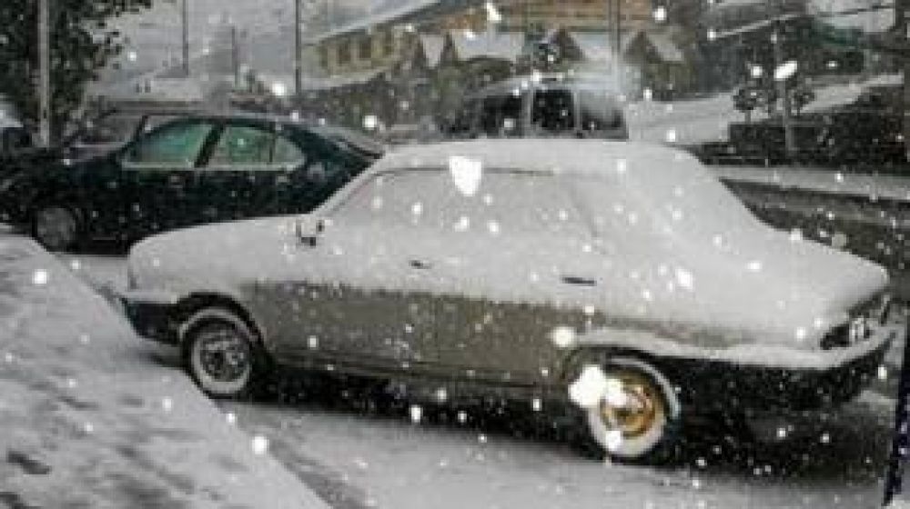 El norte neuquino, azotado por el viento y la nieve
