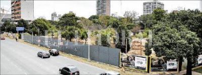 Cocheras subterr�neas: con la obra en marcha, cuestionan el proyecto