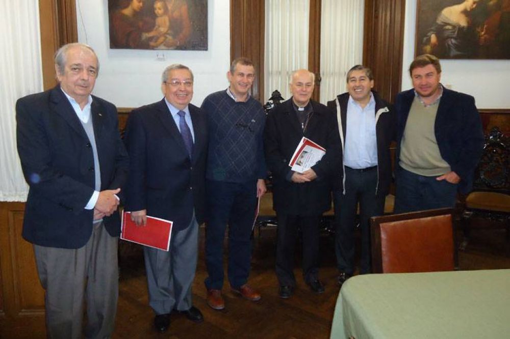 Puiggari respald pedido por el descanso dominical