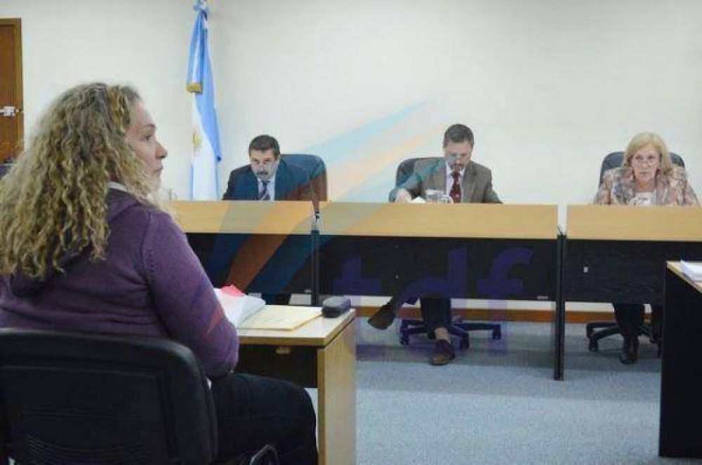 Una de las pediatras que atendi� a Agustina llor� durante su testimonio