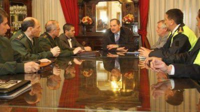 Coordinan acciones con fuerzas nacionales para implementar el Plan Integral de Seguridad