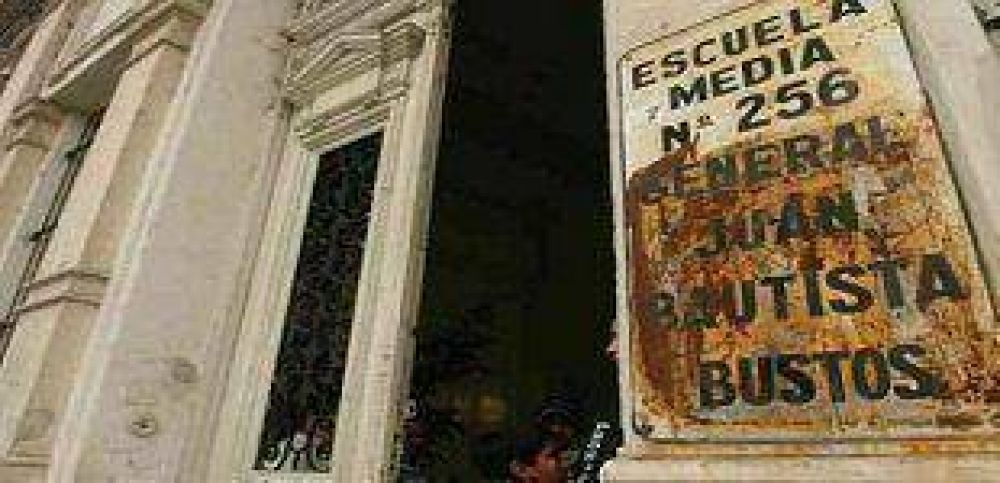 Preocupaci�n por el edificio de la escuela Juan B� Bustos