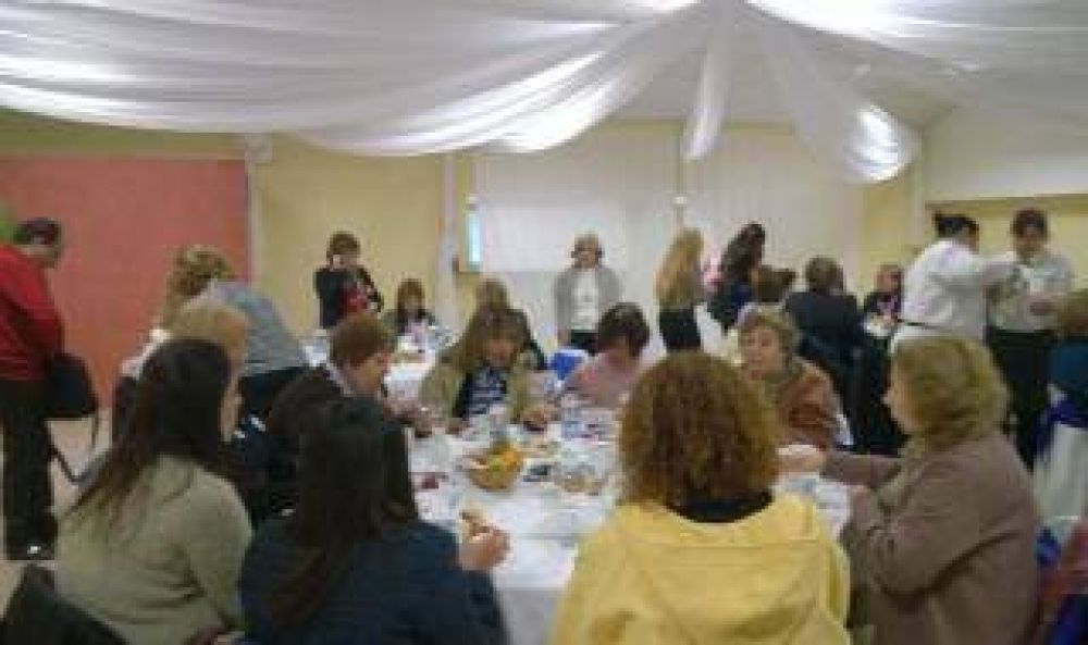 Reuni�n de la zona V de FEB en Arrecifes