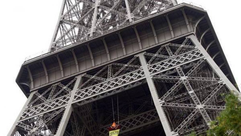 La Torre Eiffel, cerrada por huelga