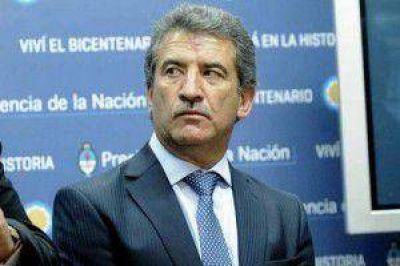 Para Urribarri, Scioli �emite se�ales que lo alejan cada vez m�s del proyecto� kirchnerista