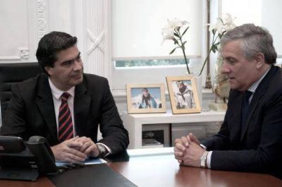 Capitanich se reuni� con el vicepresidente de la Comisi�n Europea