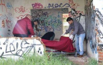Muri� un hombre, aparentemente de fr�o, en una vivienda en ruinas sobre Buz�n al 900