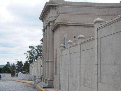Cementerio Municipal: Investigan la rotura del ataud de una beb� que muri� por supuesta mala praxis