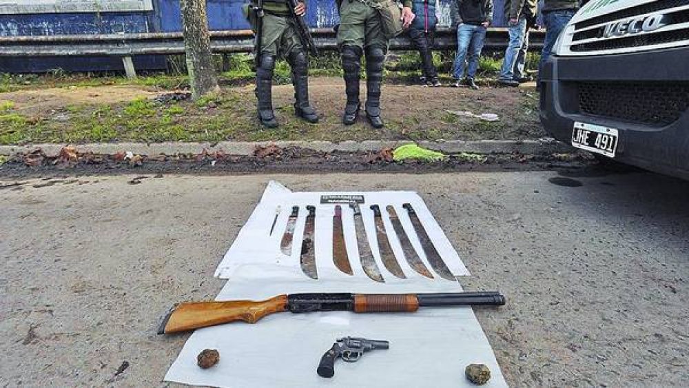 Dos detenidos y secuestro de armas en la toma de Lugano