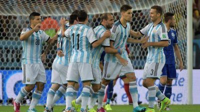 Argentina gana en el debut pero sufre cada ataque de Bosnia en un repleto Maracan�