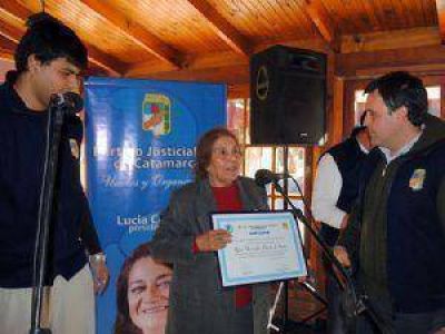 La Escuela de Formaci�n del PJ agasaj� a anteriores autoridades