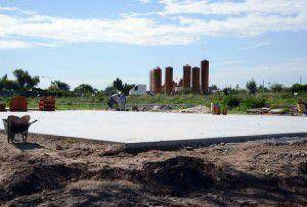 Parque Bar�n: avanza la obra del polideportivo de Isabel la Cat�lica