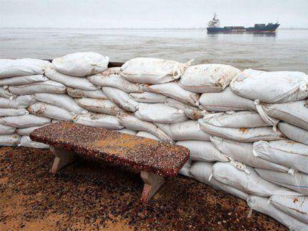 El Paran� super� el nivel de evacuaci�n en Corrientes: La altura en las ciudades entrerrianas
