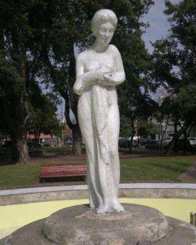 Se pusieron en valor las fuentes ornamentales de la Plaza Pueyrred�n