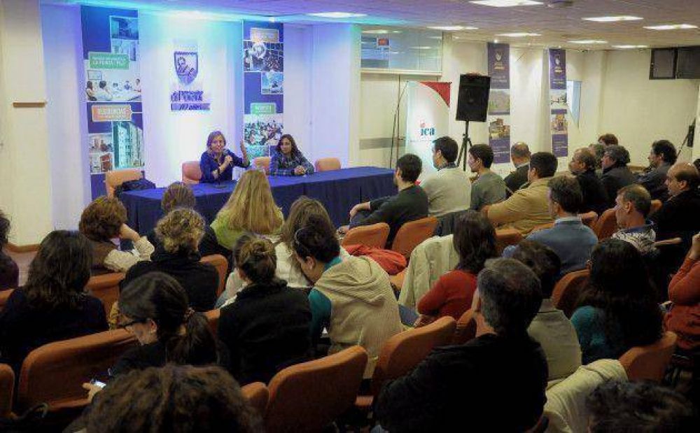 Ense�anza en competencias, el nuevo paradigma implementado por la ULP
