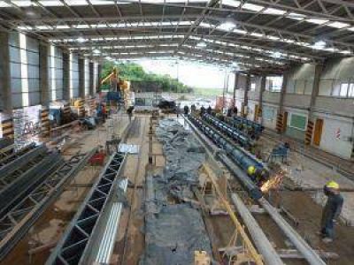 Nueva f�brica evita traer postes de C�rdoba y reduce costo de l�neas el�ctricas