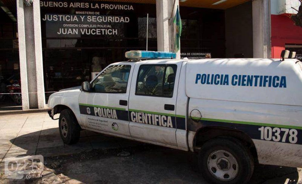 Discuti� en un local, se pele� en su casa y lo mataron de un disparo