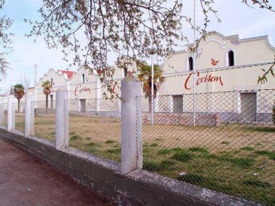 Venden instalaciones de las bodegas ex Covisan y Oropel