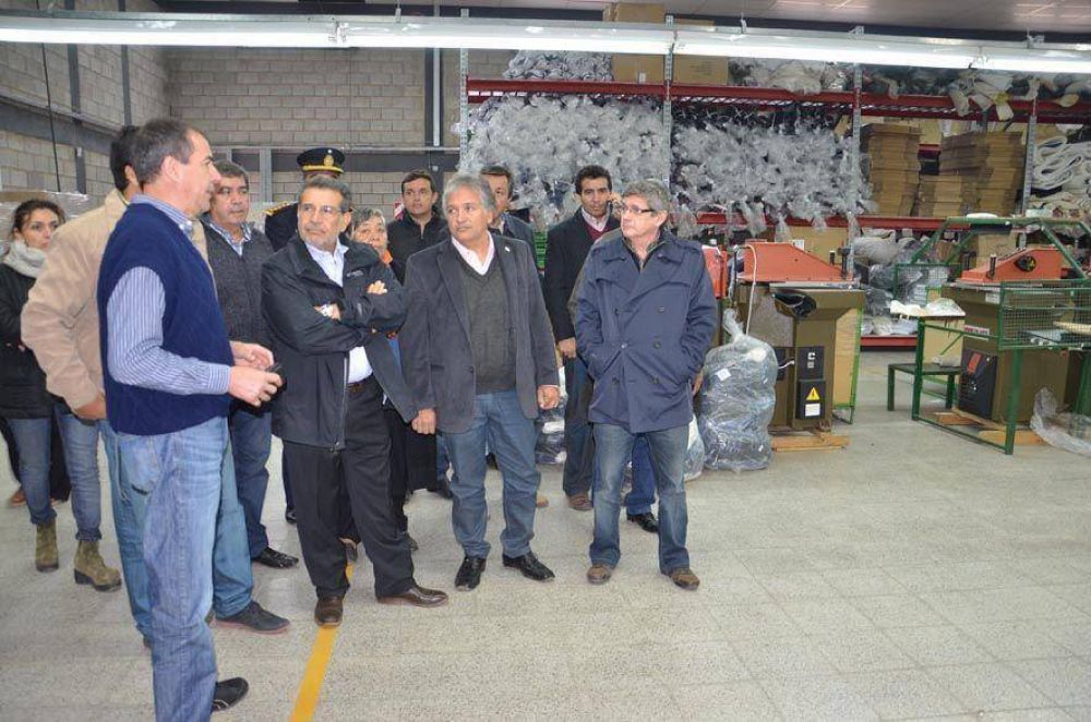 El Gobernador resalt� la labor de los sanagaste�os
