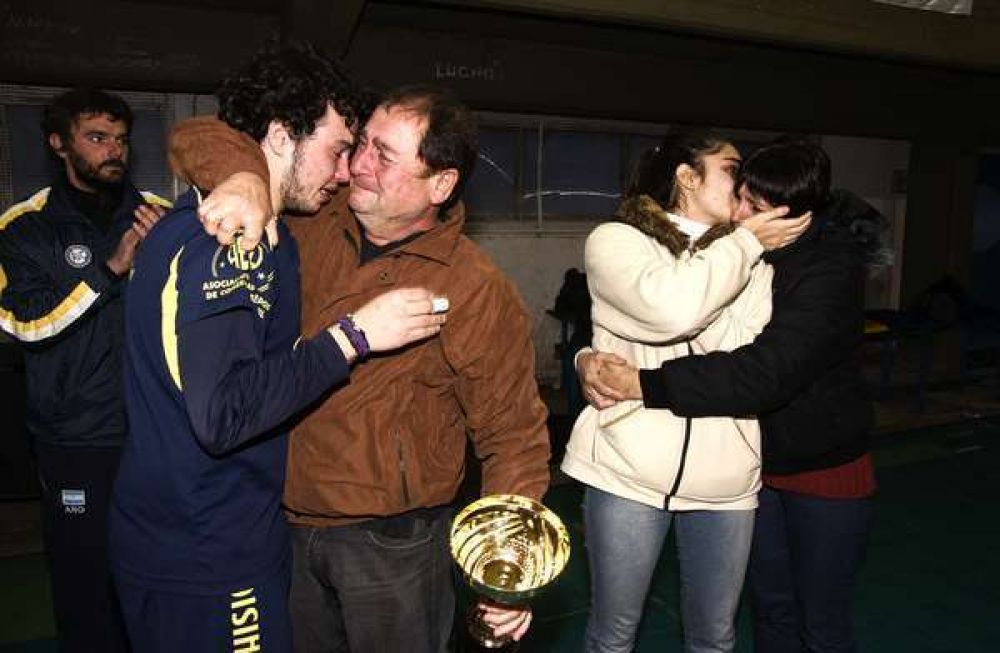 �A NICO LO APASIONABA TODO: EL ESTUDIO, EL DEPORTE, LA VIDA��