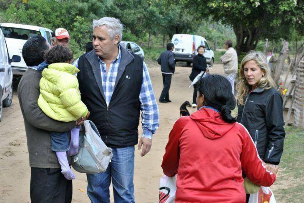 El Municipio capitalino refuerza su asistencia a familias afectadas por la crecida del r�o