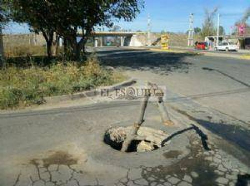 Malestar por bache sin se�alizaci�n