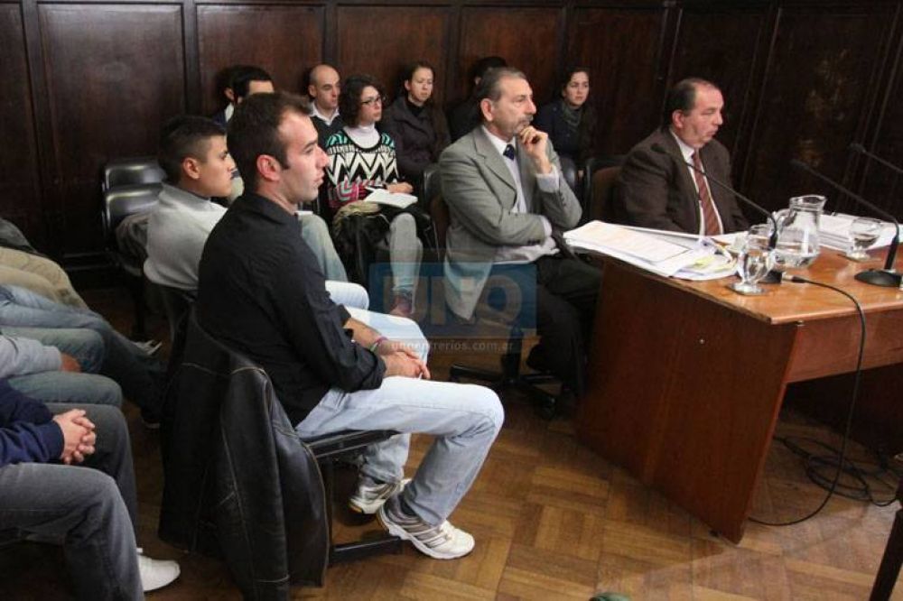 Juzgan a siete personas por el transporte de casi una tonelada de droga