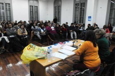 Con todos los actores de la UNR
