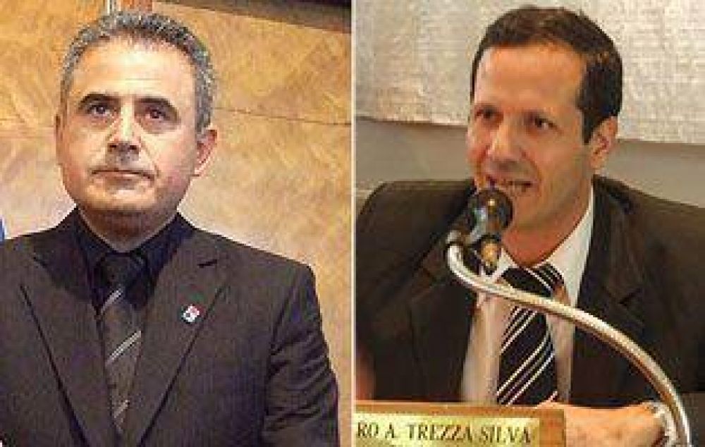 Fuerte cruce entre el FpV y el FR por el pase a planta de municipales