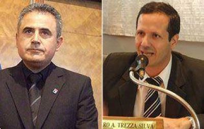 Fuerte cruce entre el FpV y el FR por el pase a planta de municipales
