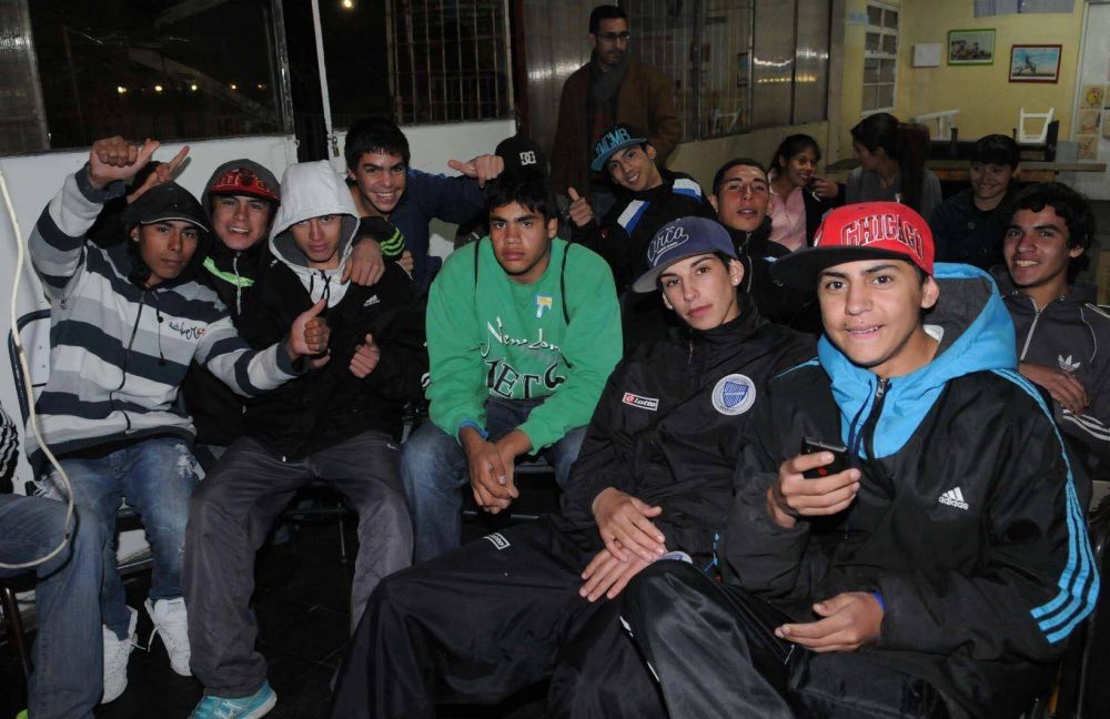 Raps y videos para no caer en la droga