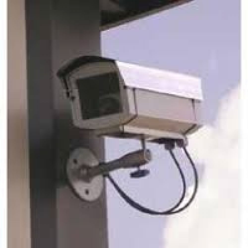 Buscan instalar c�maras de seguridad en las comisarias