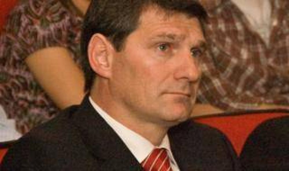 Lincoln: Municipales exigen aumento de $2.000