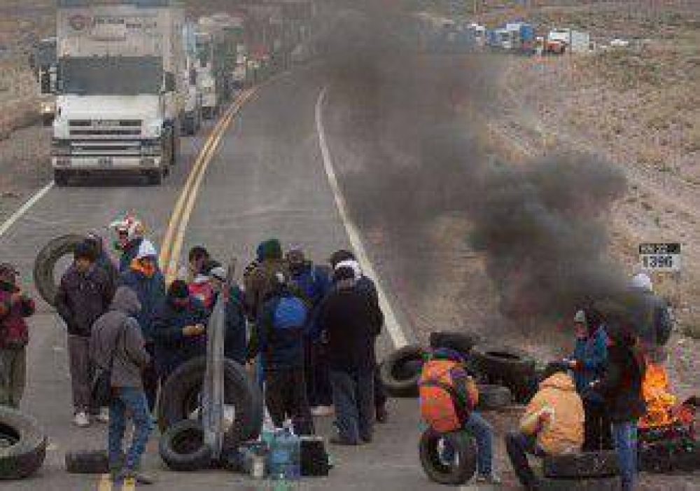 Desocupados volvieron a cortar la ruta en Zapala 