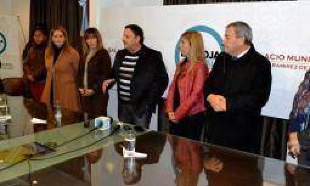 Quintela le baj� el tono al tema electoral y pidi� unir al PJ