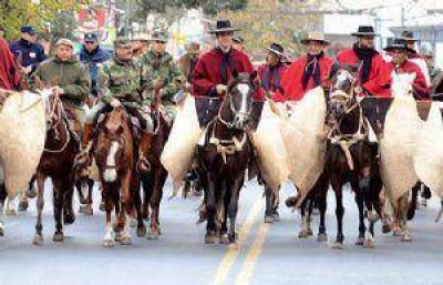 Juan Manuel Urtubey participa junto a m�s de 3.500 gauchos de los actos en homenaje al General G�emes