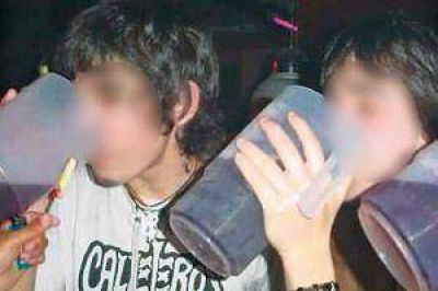 Genera preocupaci�n el consumo de c�cteles alcoh�licos mortales