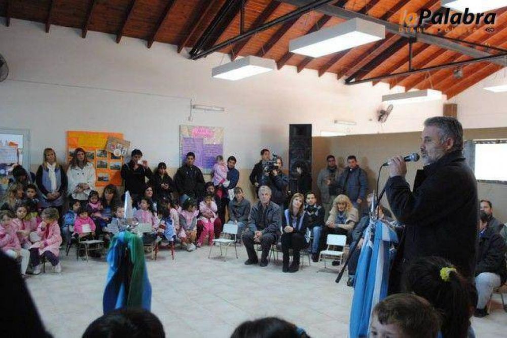 Inauguraron ampliaci�n del Jard�n de Infantes N� 905