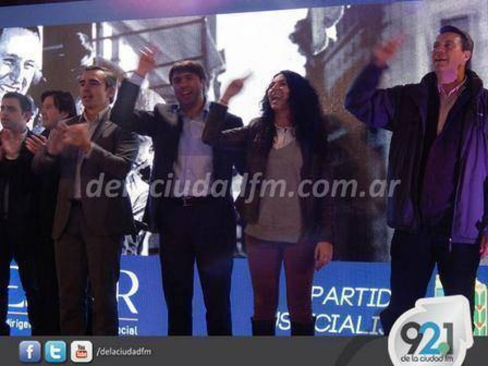 La Diputada Marisol Merquel particip� de un acto con el titular de ANSES