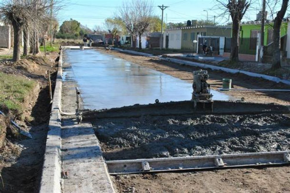 Pavimento, esa obra que luce y urbaniza